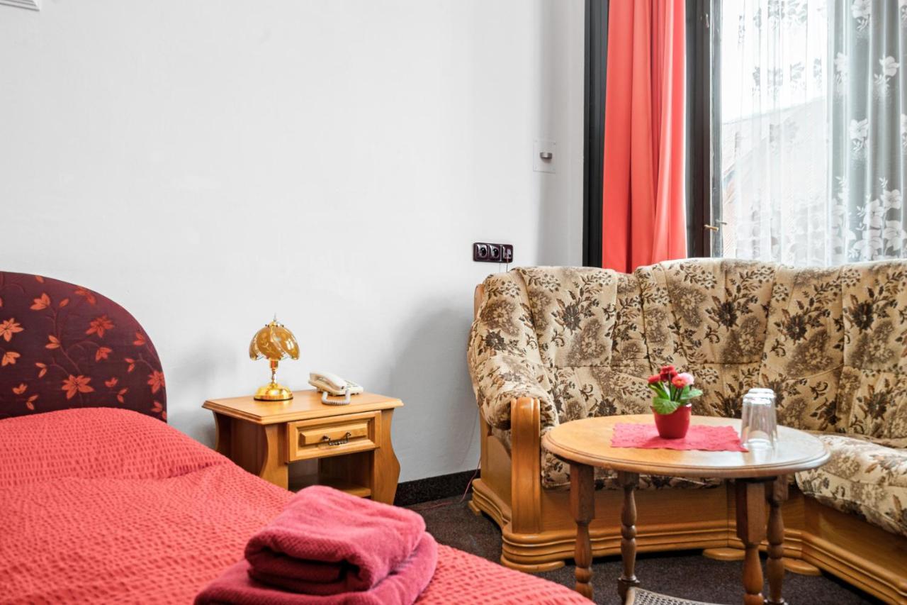 Obecni Dum Hotel